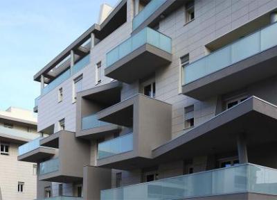 نمای مدرن ساختمان مسکونی با مصالح، رنگ و نورپردازی خاص نمای مدرن ساختمان مسکونی با مصالح، رنگ و نورپردازی خاص